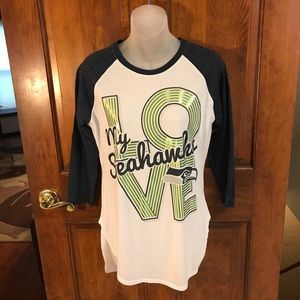 🎉🎉 3 for $20🎉🎉 Love My Seahawks T-shirt
